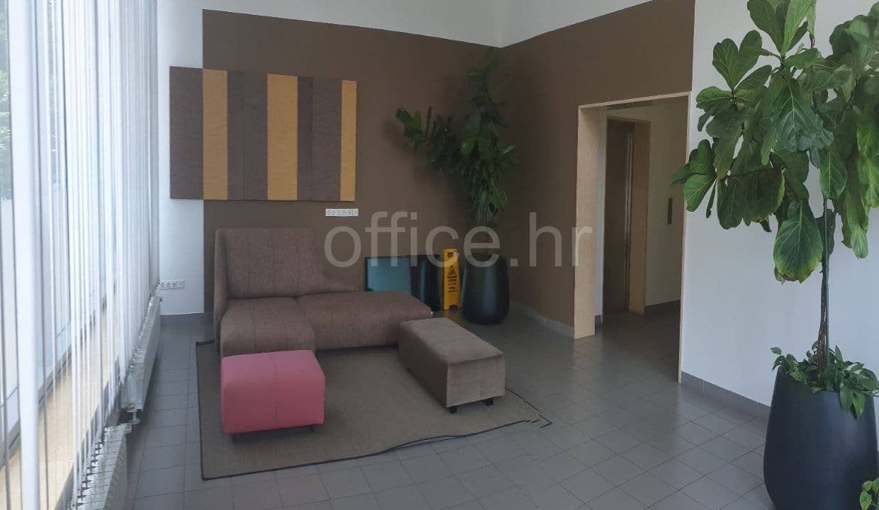 Zagreb business district, Vukovarska street, office space in an office building, 165sqm