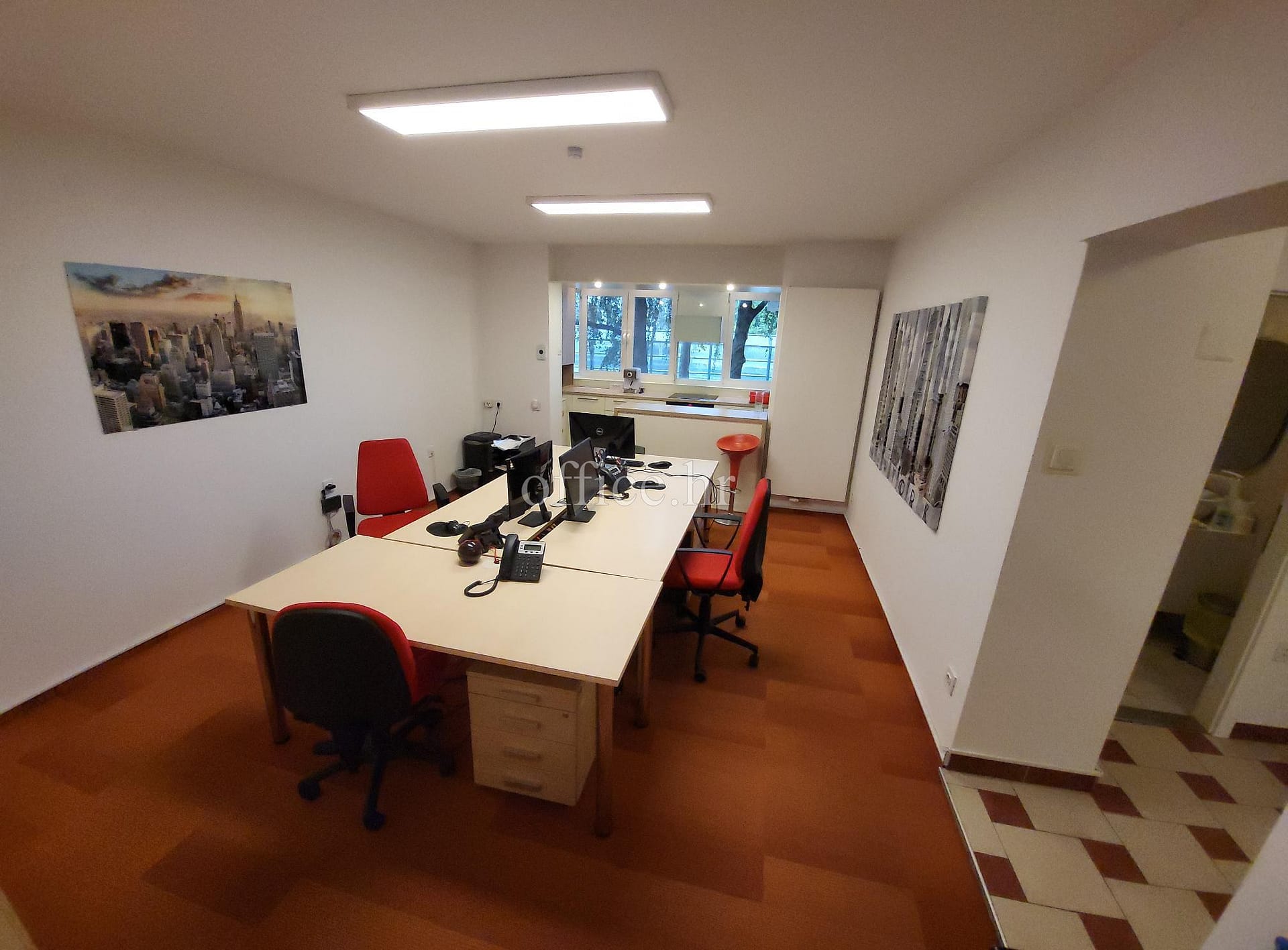 Novi Zagreb, Savski gaj, 3-room office, 70 m2, 1st floor, renovated
